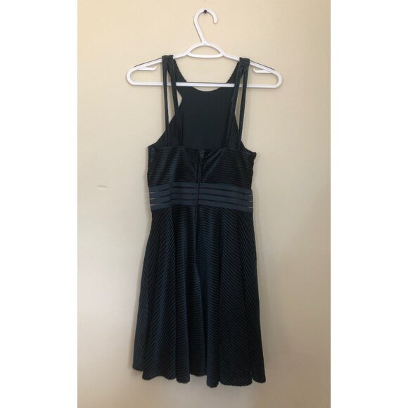 City Triangles Juniors Size 7 Green Sleeveless Lined Dress Party Cocktail - Picture 3 of 6